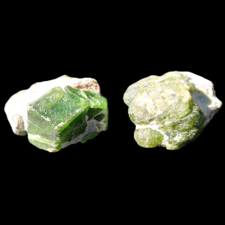 Green Garnet from Pakistan 2 crystals 20mm 12.1g in sunlight - Rocks and Things Store
