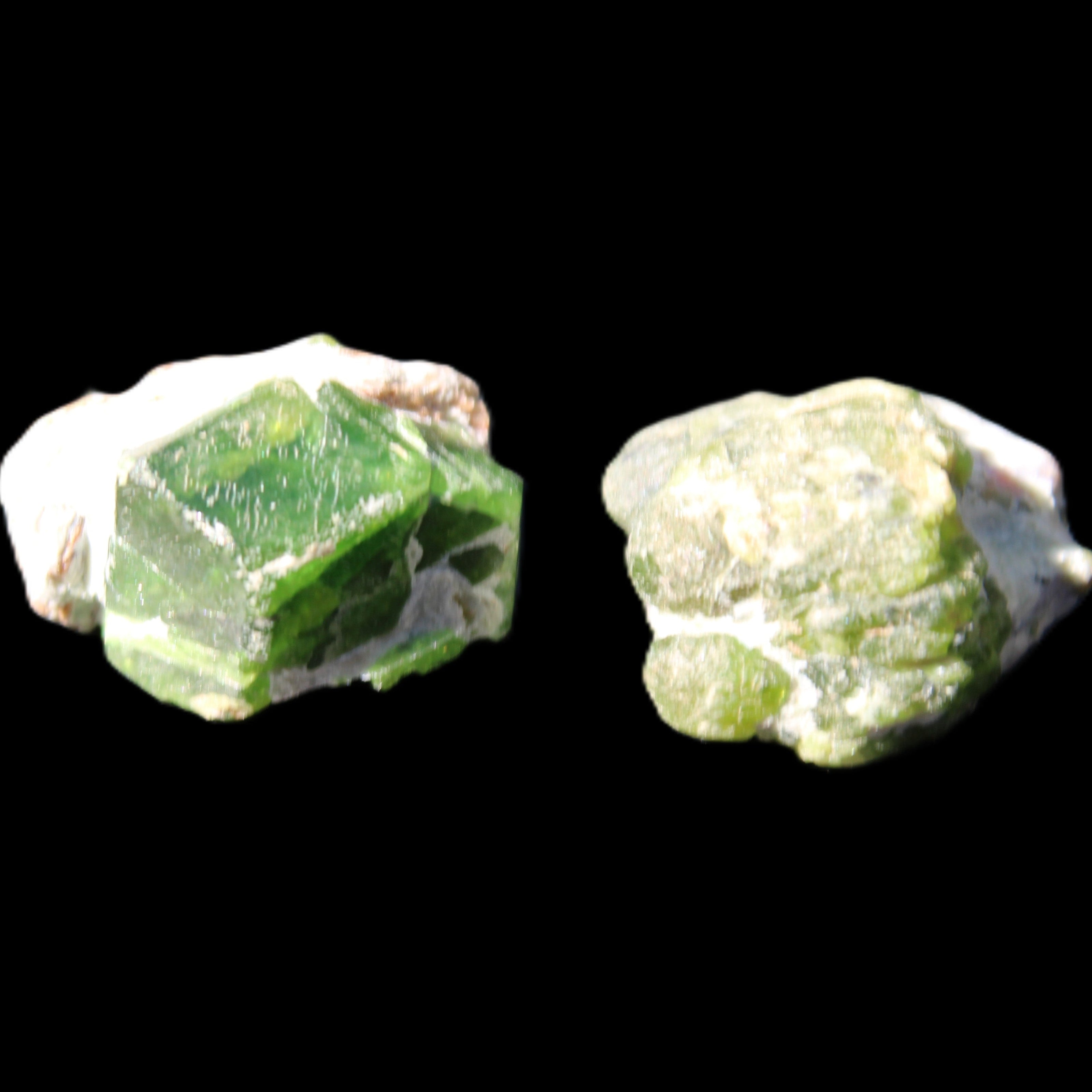 Green Garnet from Pakistan 2 crystals 20mm 12.1g in sunlight - Rocks and Things Store