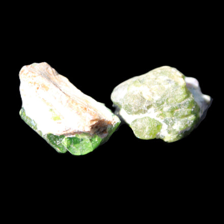 Green Garnet from Pakistan 2 crystals 20mm 12.1g in sunlight - Rocks and Things Store