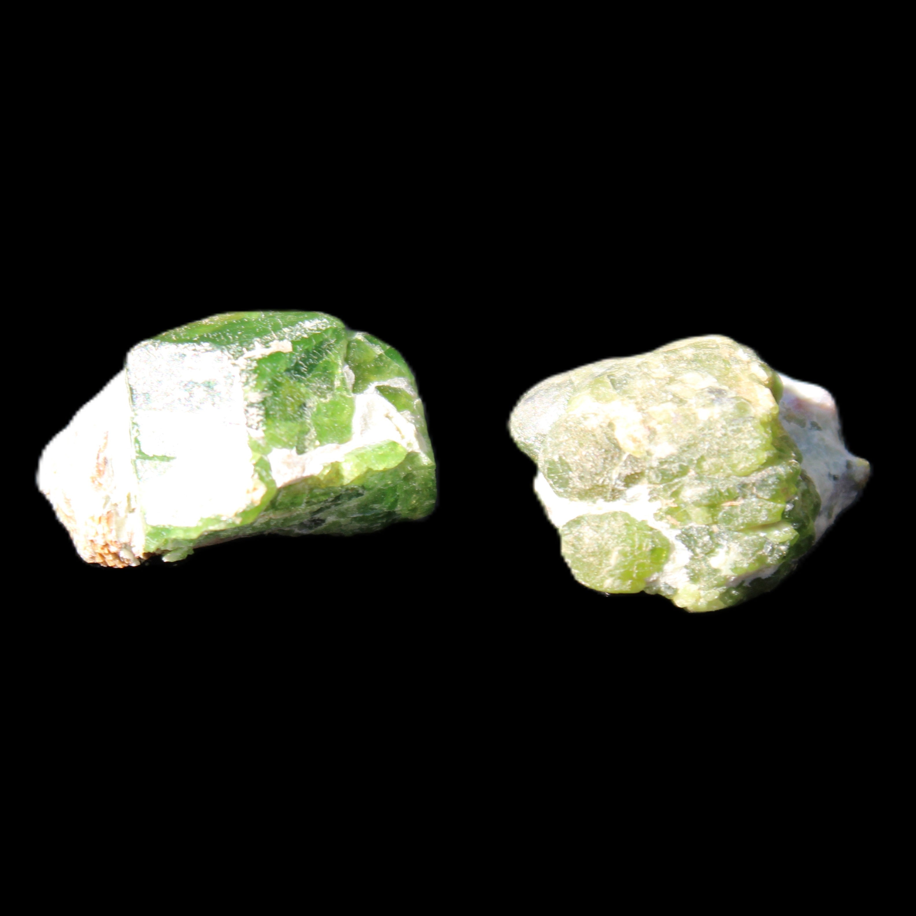 Green Garnet from Pakistan 2 crystals 20mm 12.1g in sunlight - Rocks and Things Store