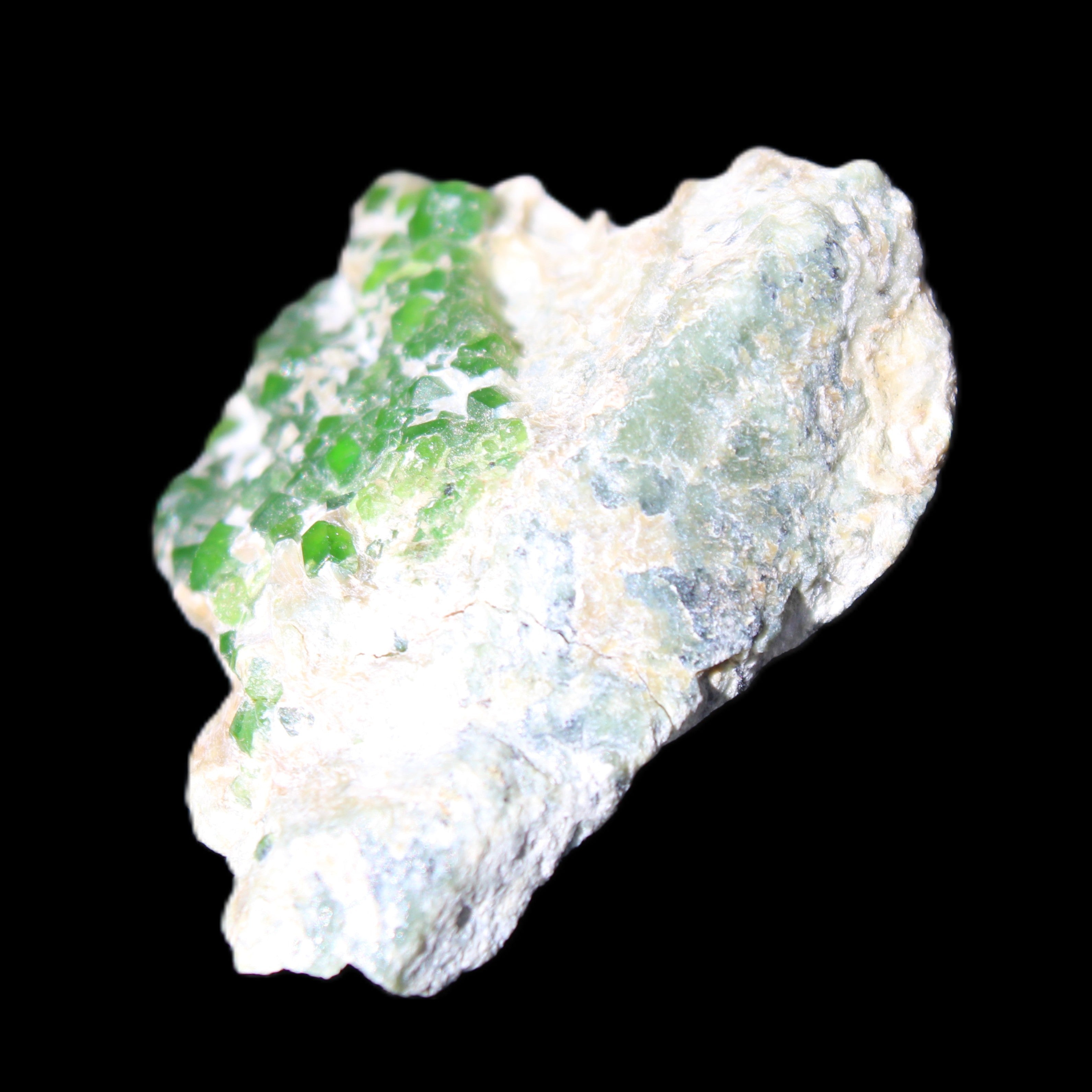 Green Garnet from Pakistan crystal cluster 32*40*18mm 20.0g in sunlight - Rocks and Things Store
