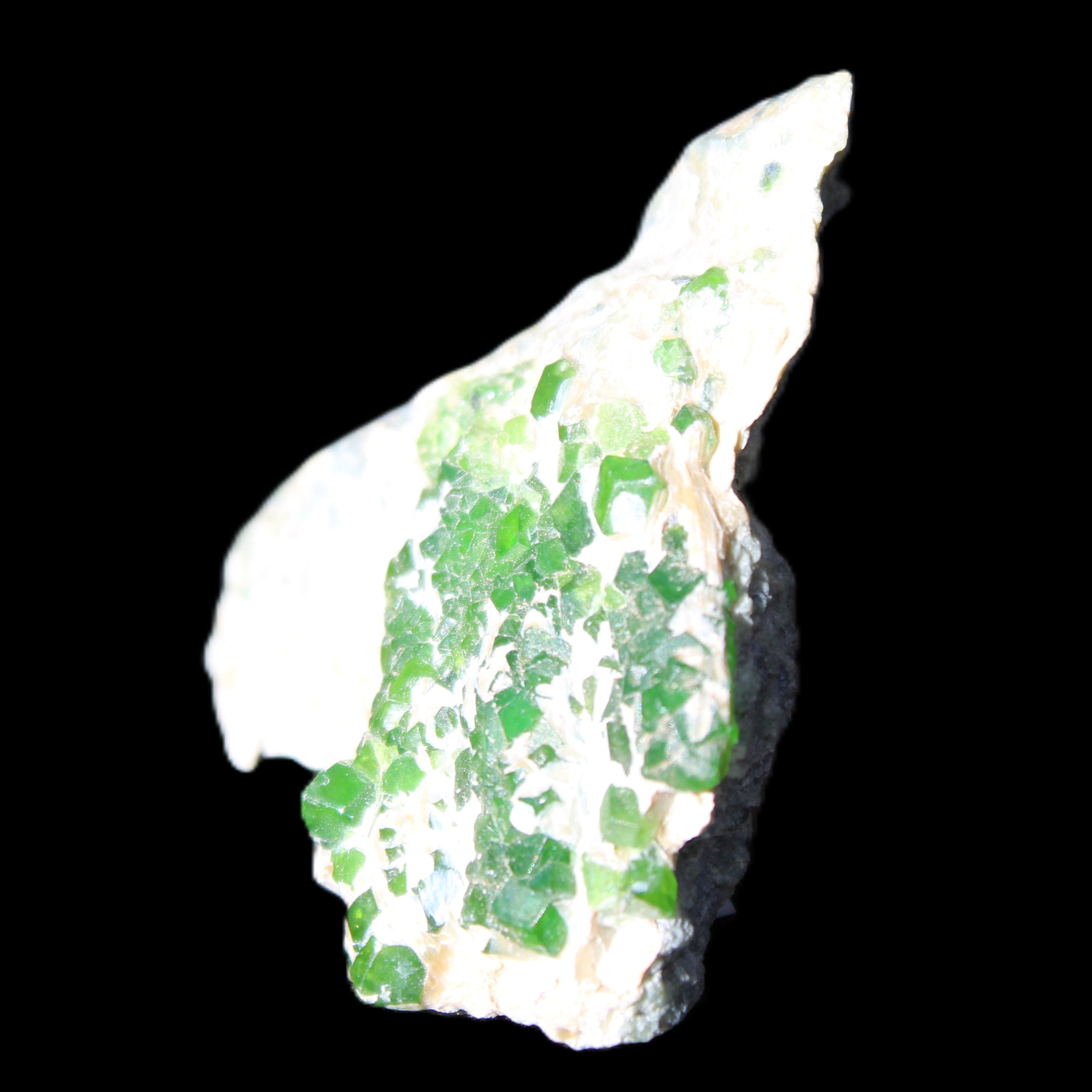 Green Garnet from Pakistan crystal cluster 32*40*18mm 20.0g in sunlight - Rocks and Things Store