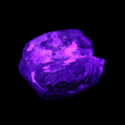 Green Garnet from Pakistan crystal 26*10mm 15.2g in UV light - Rocks and Things Store