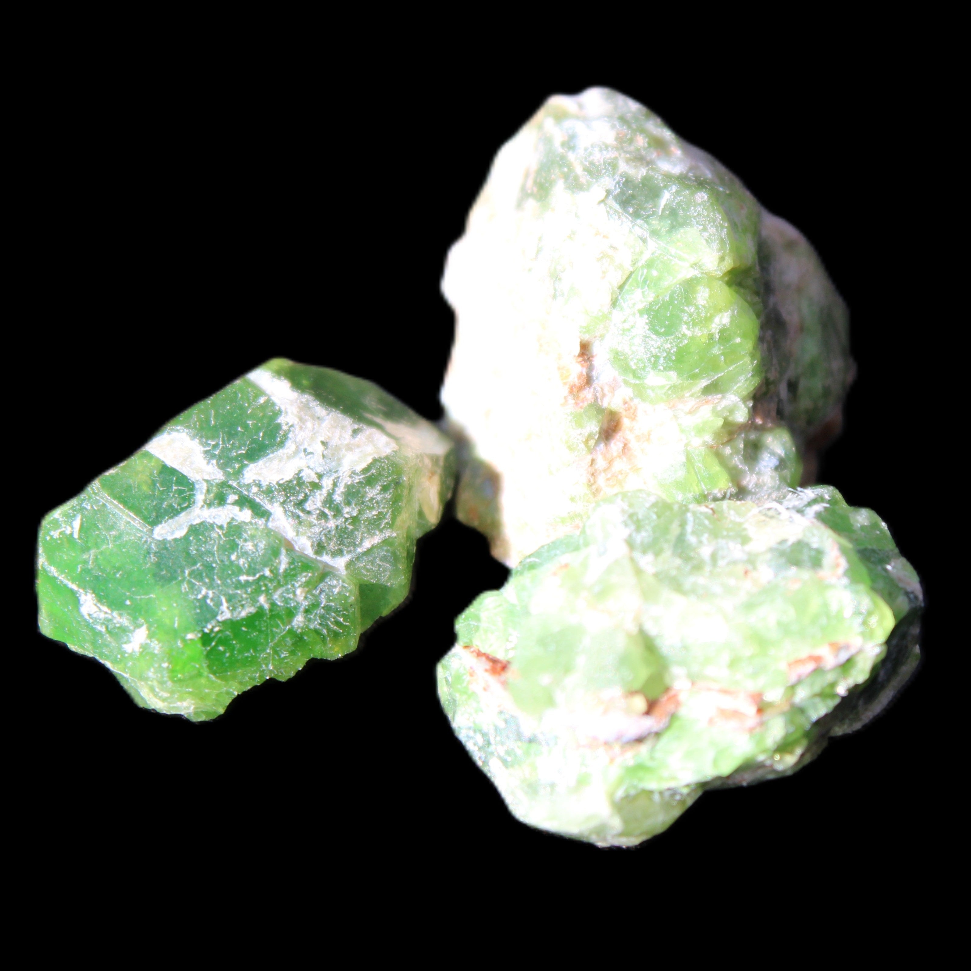 Green Garnet from Pakistan 3 crystals 20/15mm 12.6g in sunlight - Rocks and Things Store