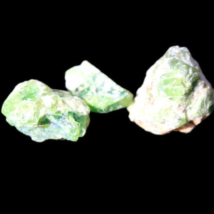 Green Garnet from Pakistan 3 crystals 20/15mm 12.6g in sunlight - Rocks and Things Store