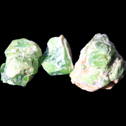 Green Garnet from Pakistan 3 crystals 20/15mm 12.6g in sunlight - Rocks and Things Store