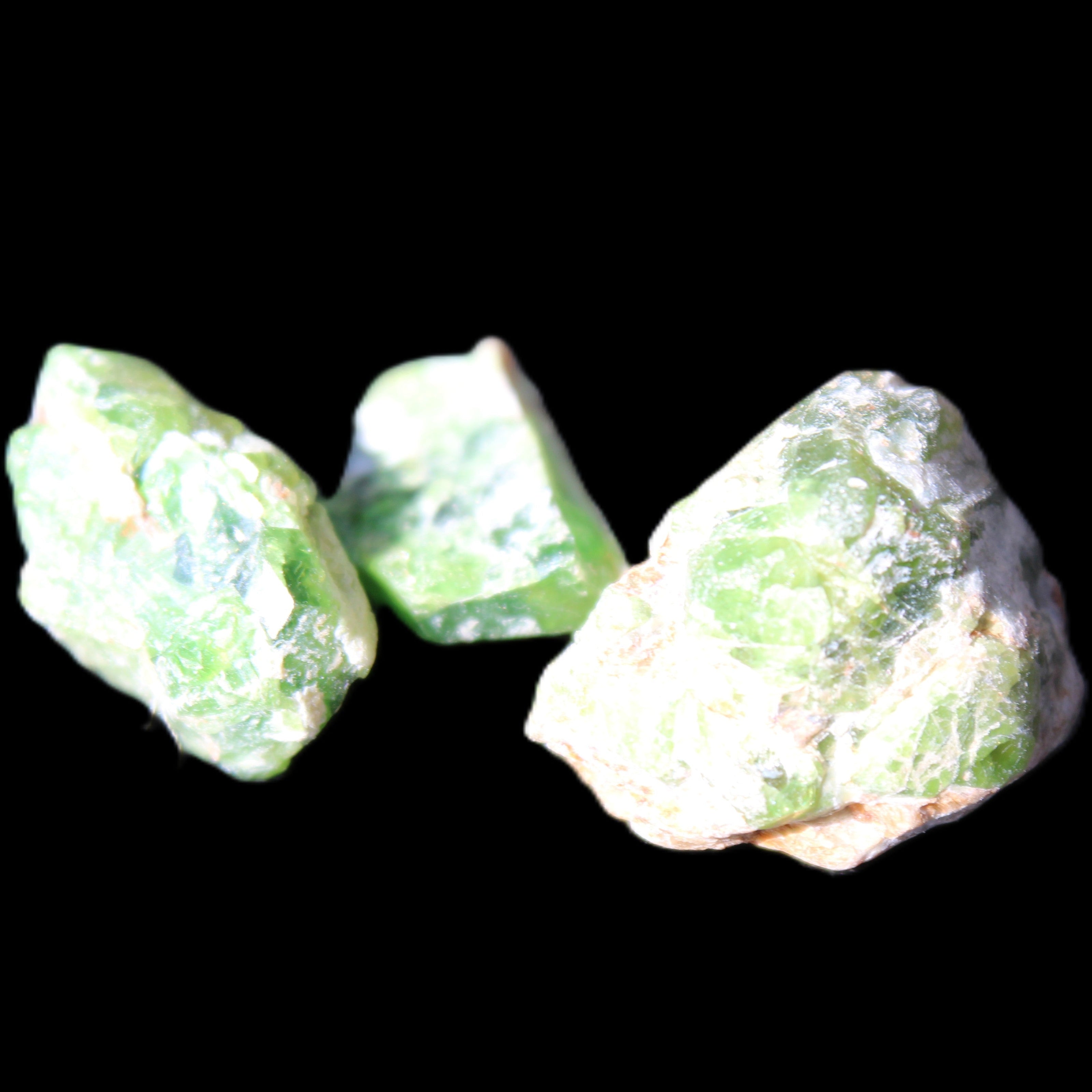 Green Garnet from Pakistan 3 crystals 20/15mm 12.6g in sunlight - Rocks and Things Store