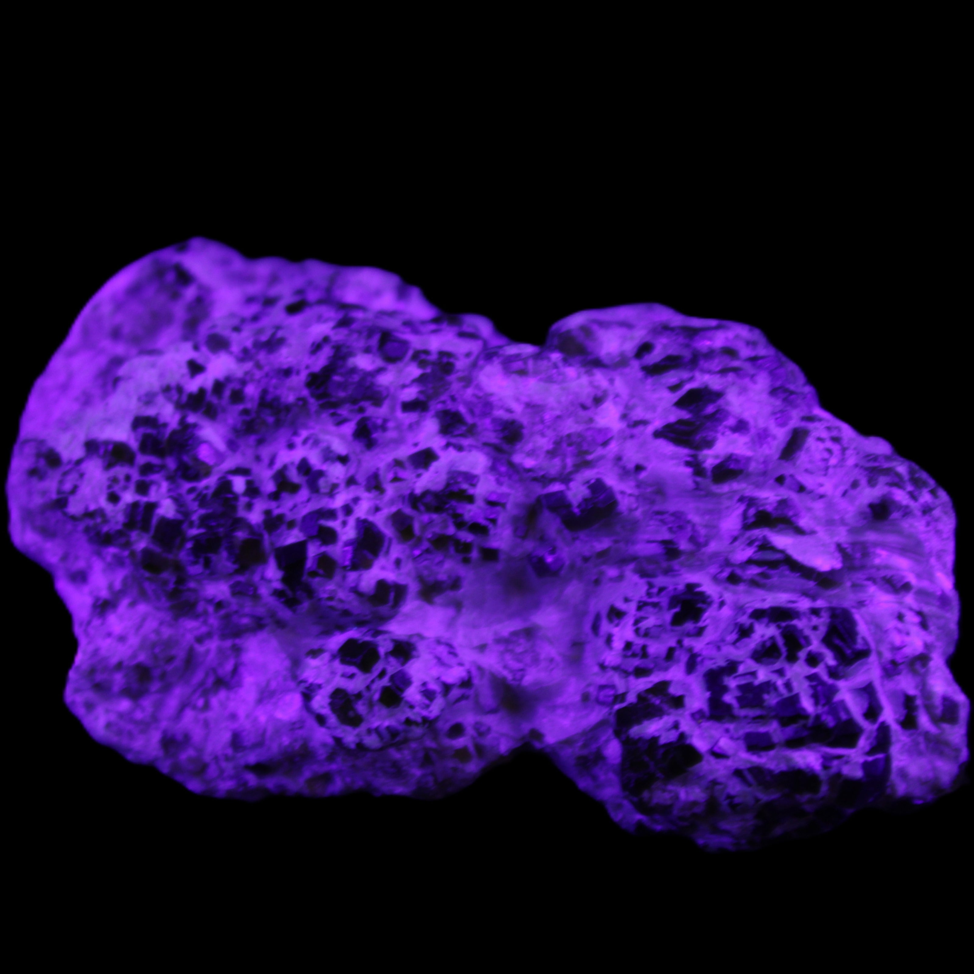 Green Garnet from Pakistan crystal cluster 67*35*25mm 89g in UV light - Rocks and Things Store