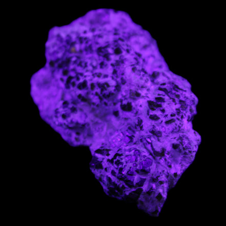 Green Garnet from Pakistan crystal cluster 67*35*25mm 89g in UV light - Rocks and Things Store