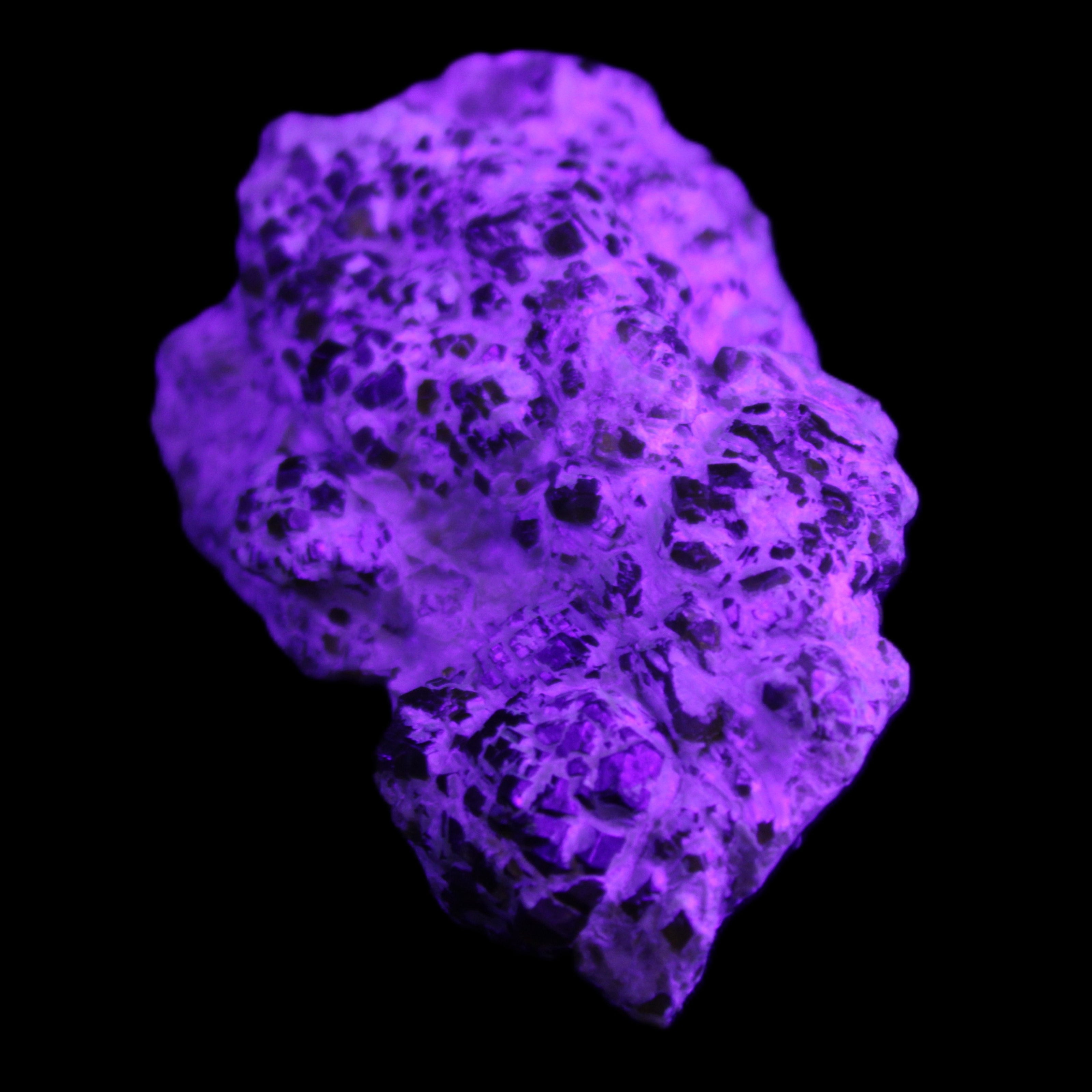 Green Garnet from Pakistan crystal cluster 67*35*25mm 89g in UV light - Rocks and Things Store