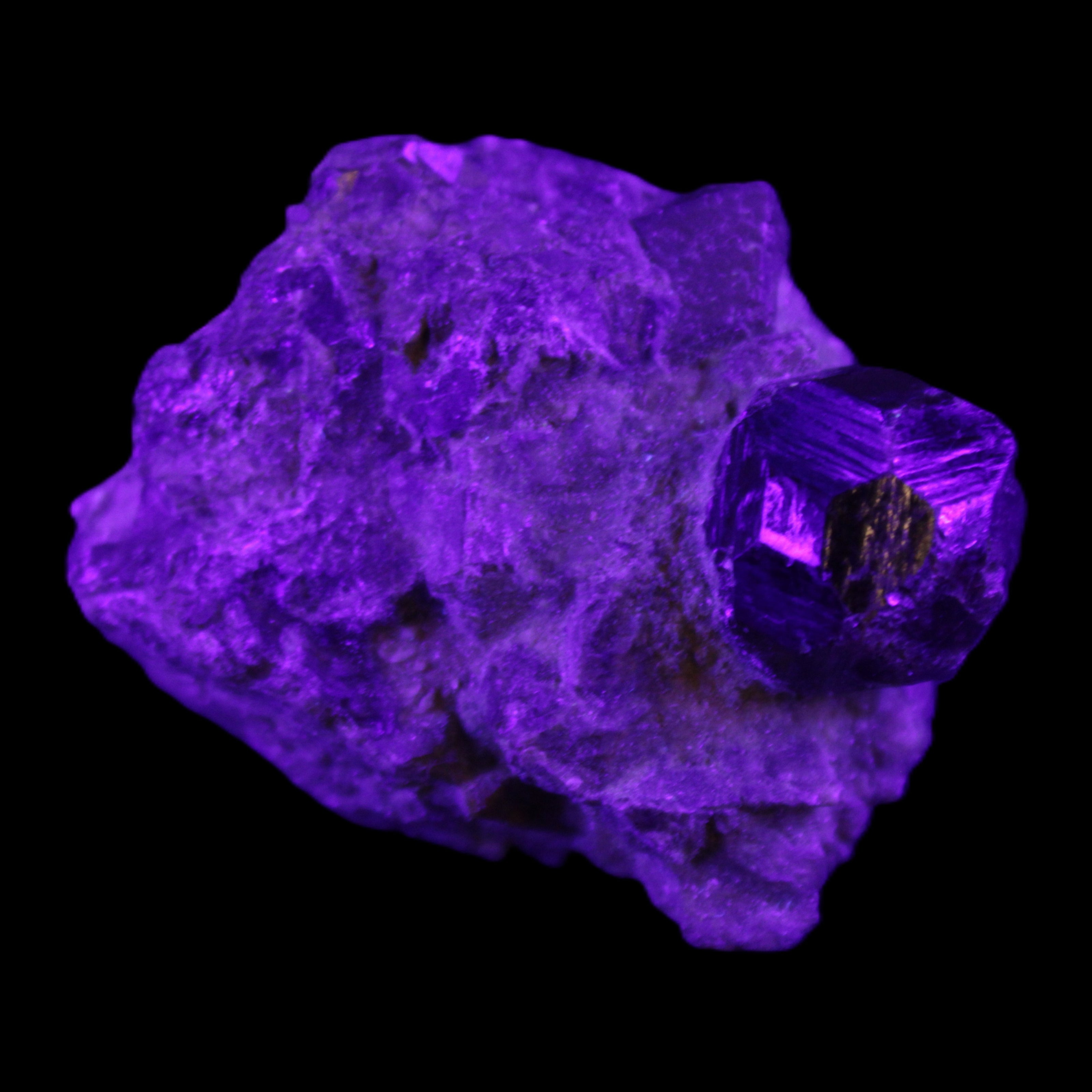 Red with Green Garnet cluster from Pakistan crystal cluster 45*38*45mm 97g in UV light - Rocks and Things Store