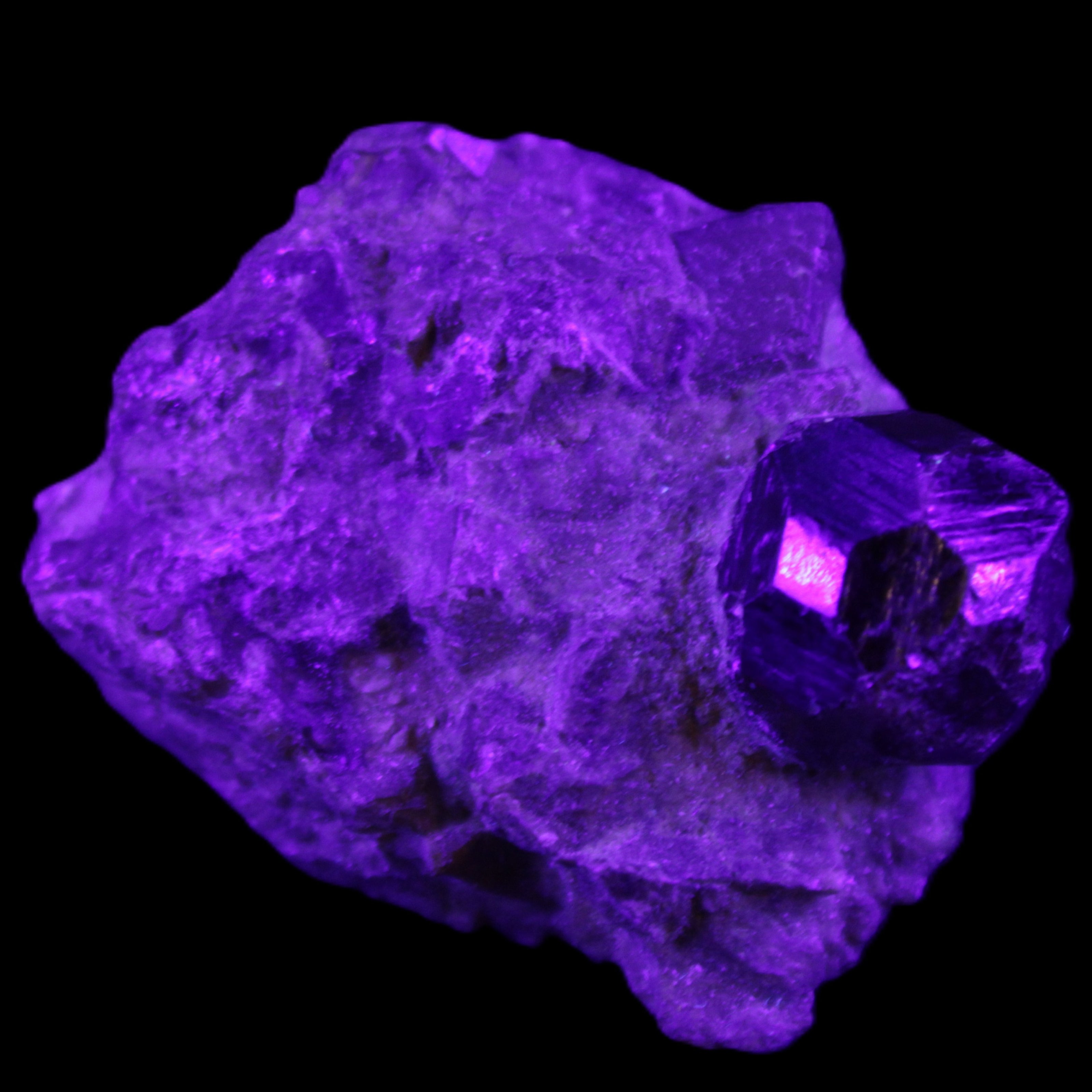 Red with Green Garnet cluster from Pakistan crystal cluster 45*38*45mm 97g in UV light - Rocks and Things Store