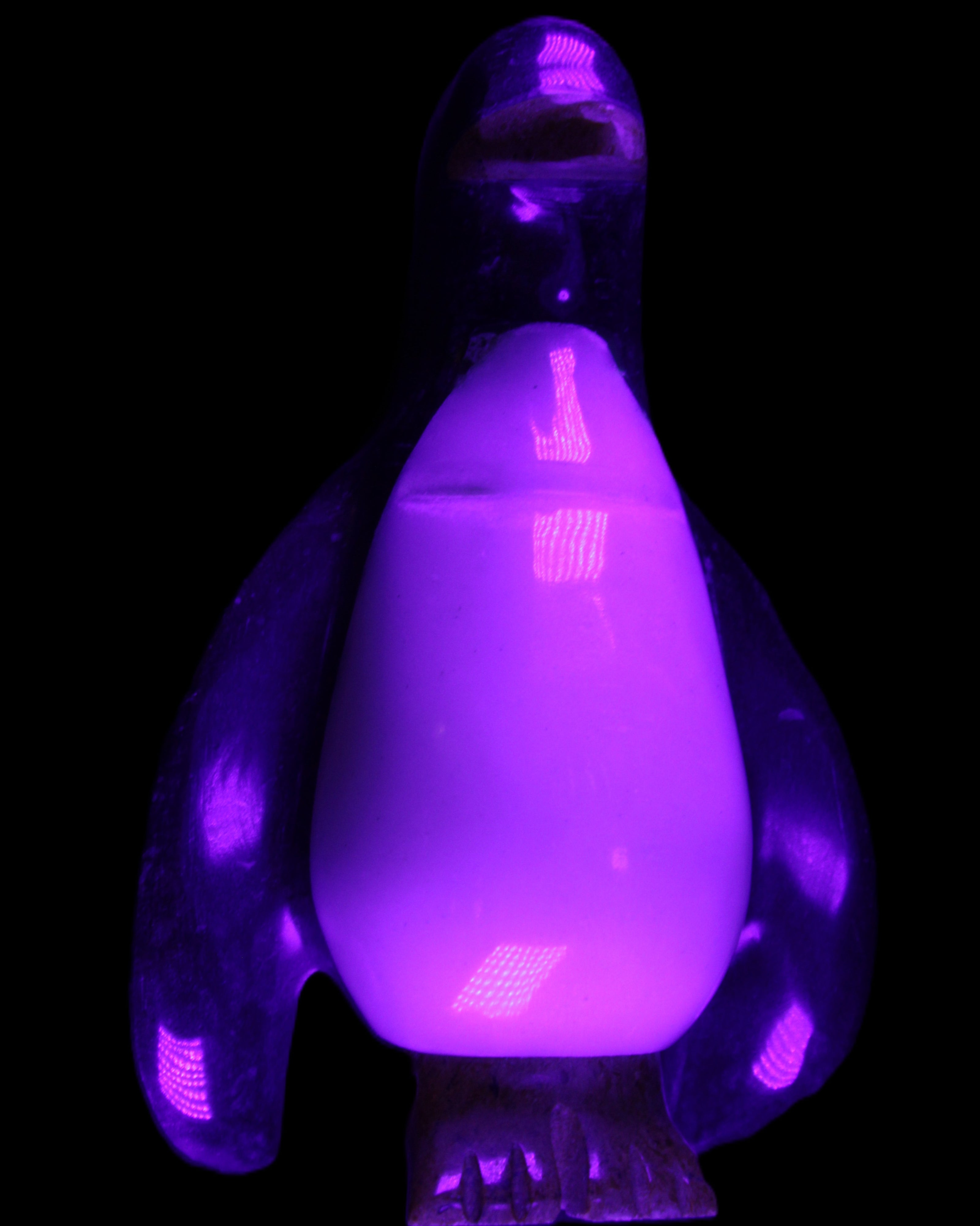 Jade hand-carved Penguin 93*61*154mm 787g in UV light - Rocks and Things Store