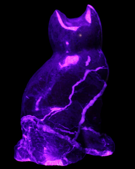 Marble hand-carved Cat 88*58*130mm 801g in UV light - Rocks and Things Store