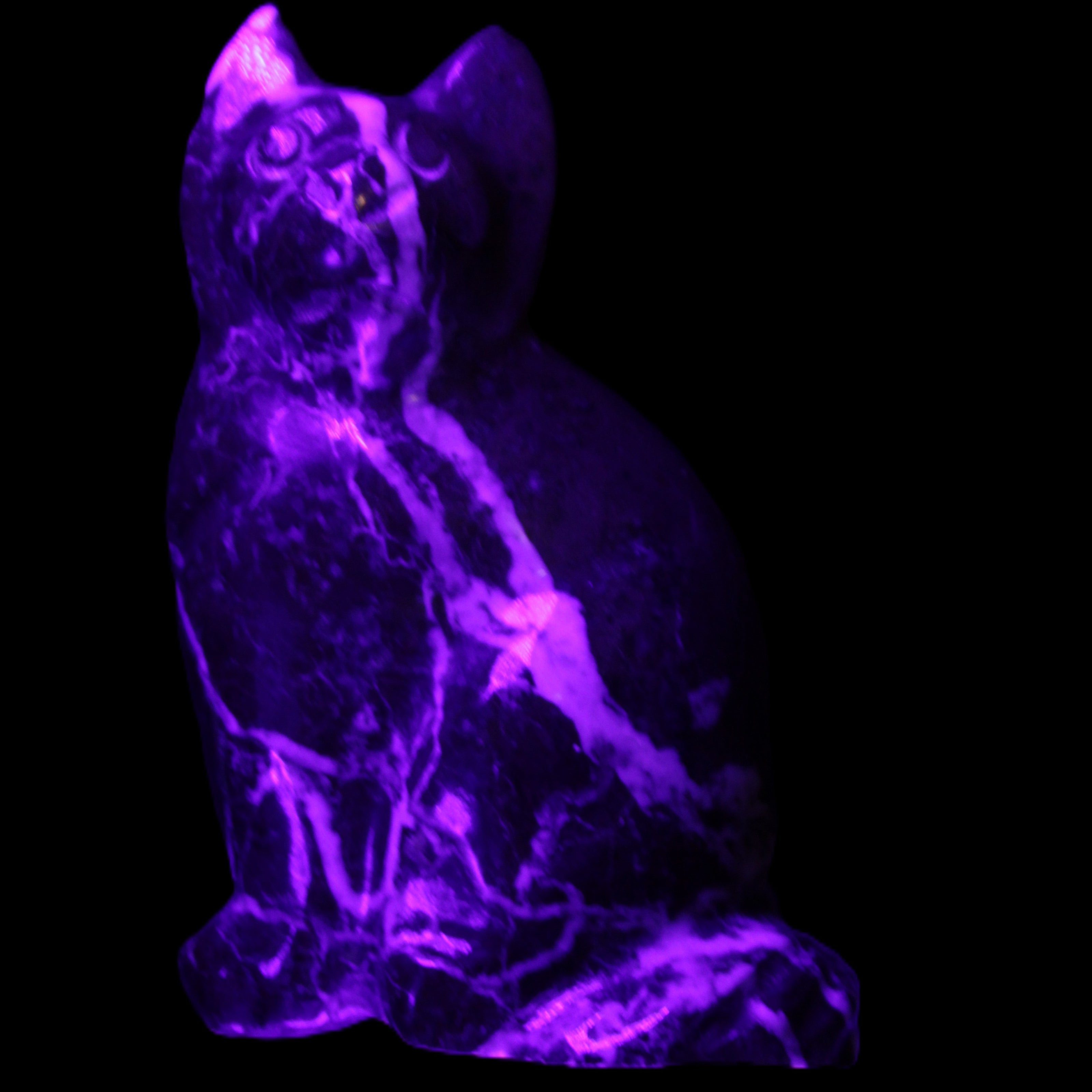 Marble hand-carved Cat 88*58*130mm 801g in UV light - Rocks and Things Store