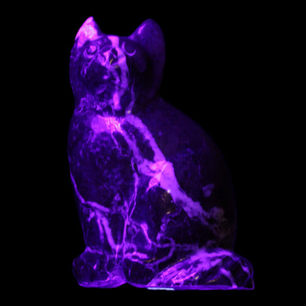 Marble hand-carved Cat 88*58*130mm 801g in UV light - Rocks and Things Store