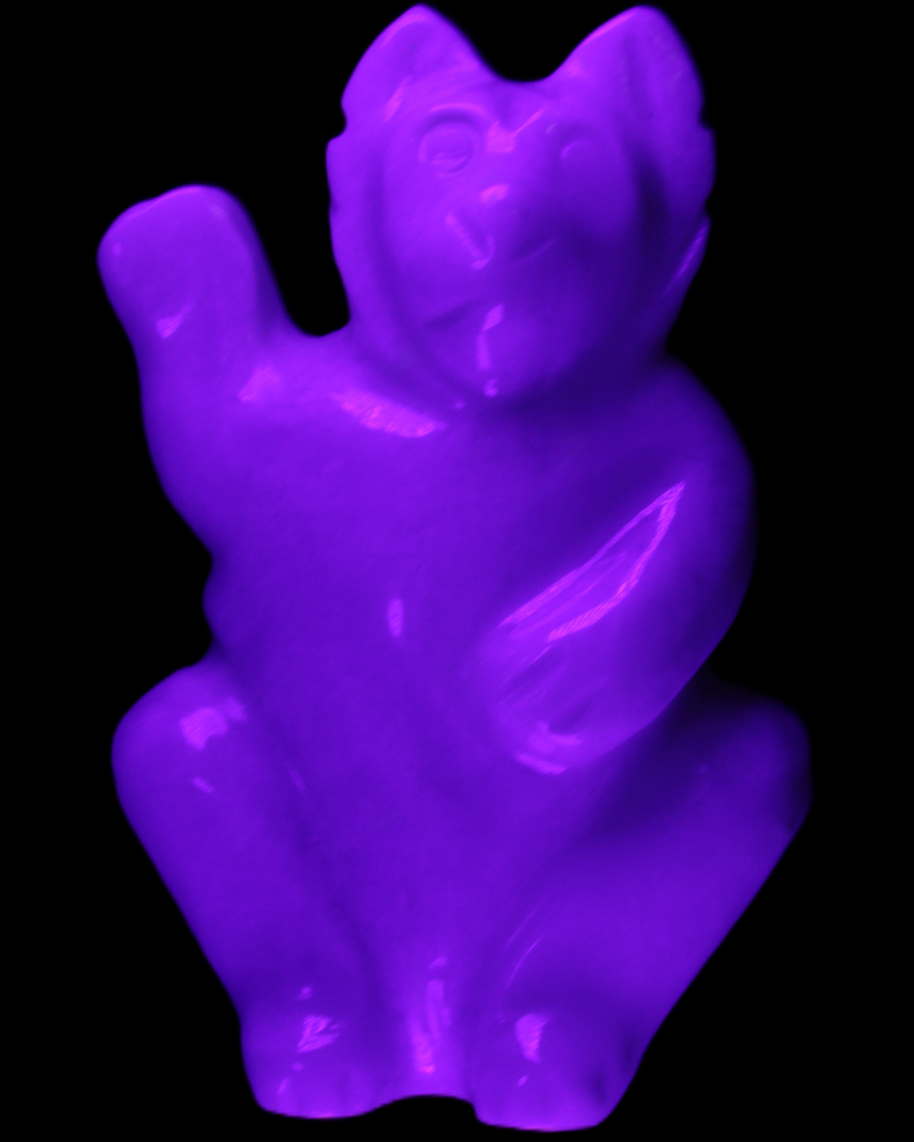 White Jade hand-carved Cat 84*47*135mm 718g in UV light - Rocks and Things Store