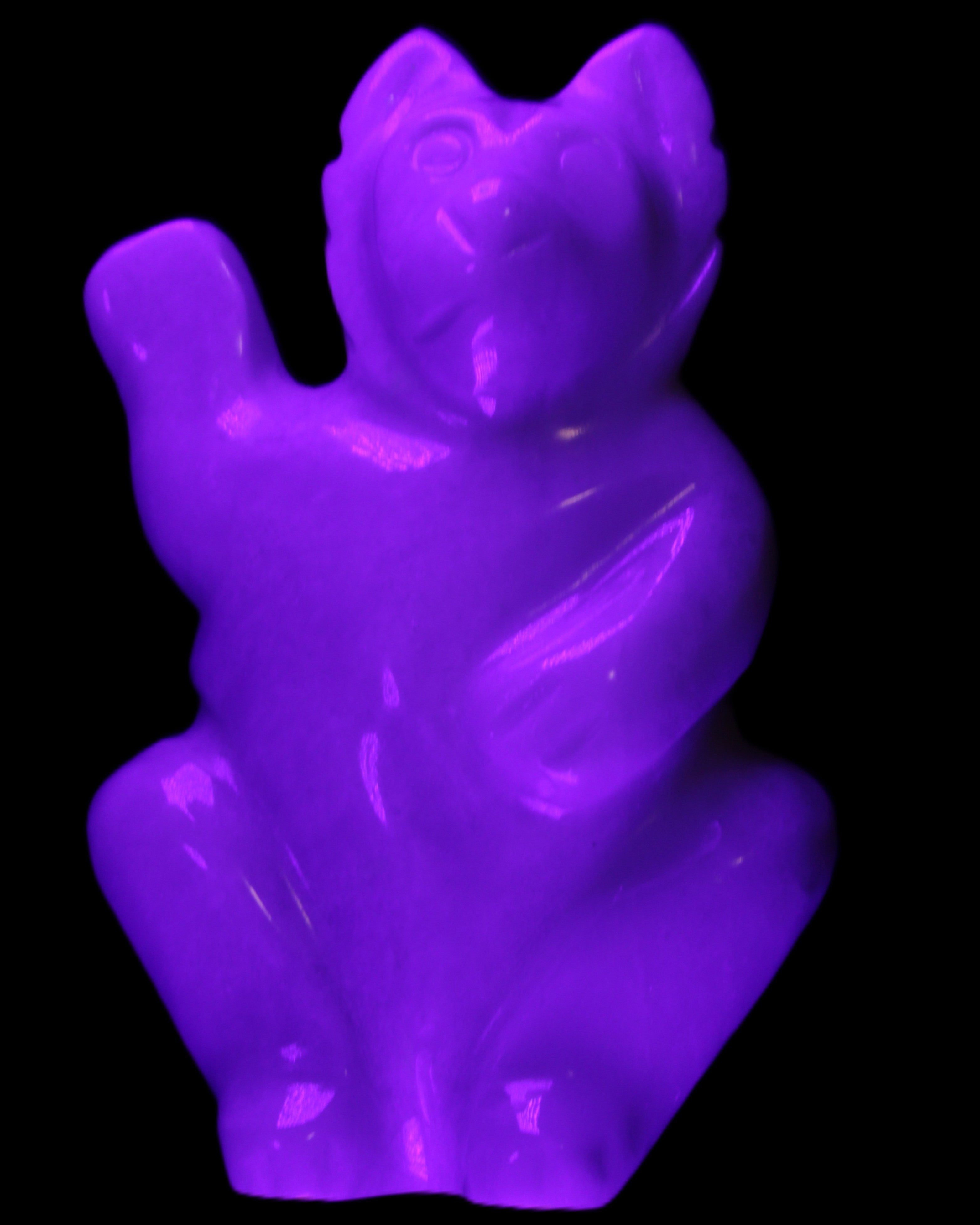 White Jade hand-carved Cat 84*47*135mm 718g in UV light - Rocks and Things Store