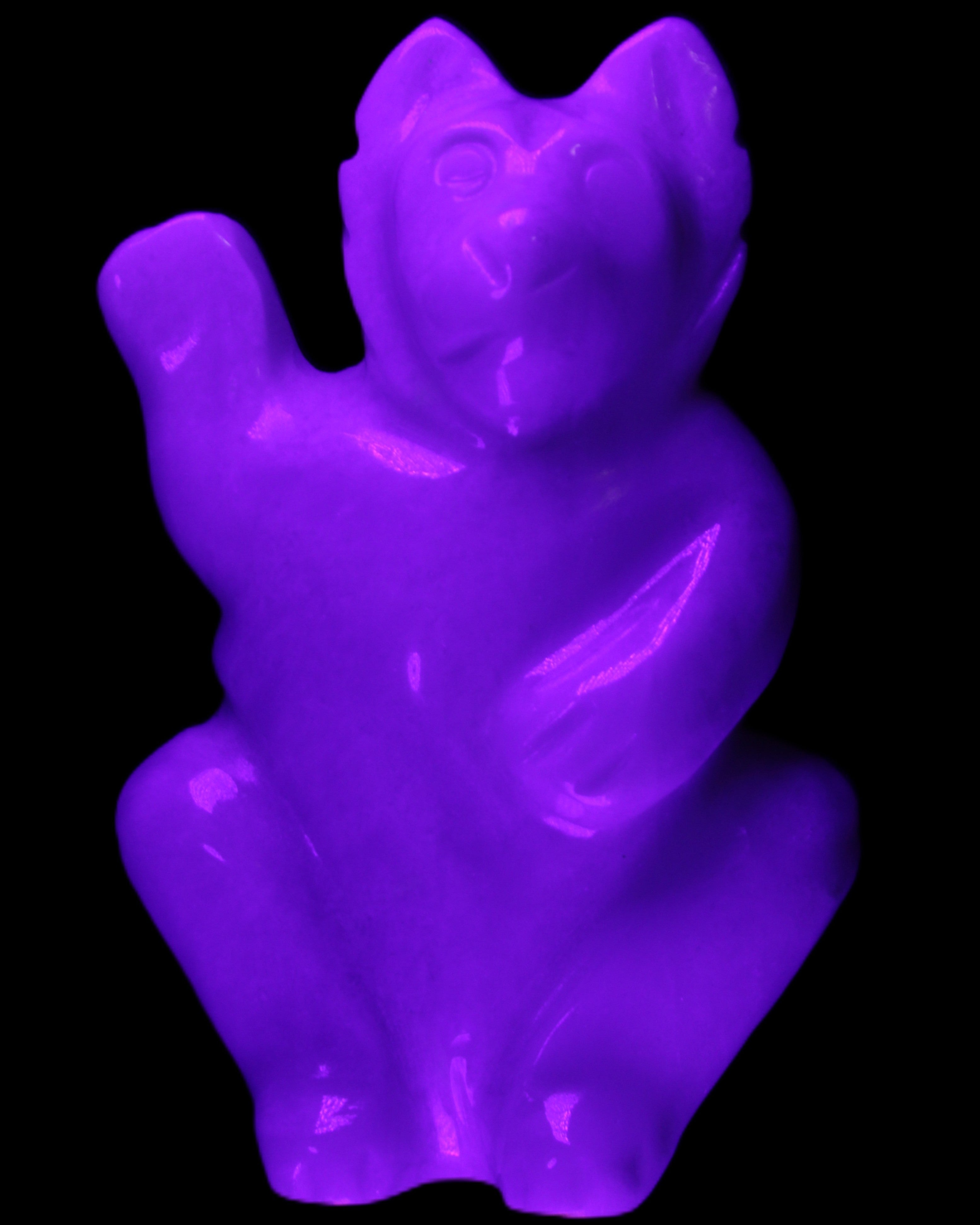 White Jade hand-carved Cat 84*47*135mm 718g in UV light - Rocks and Things Store