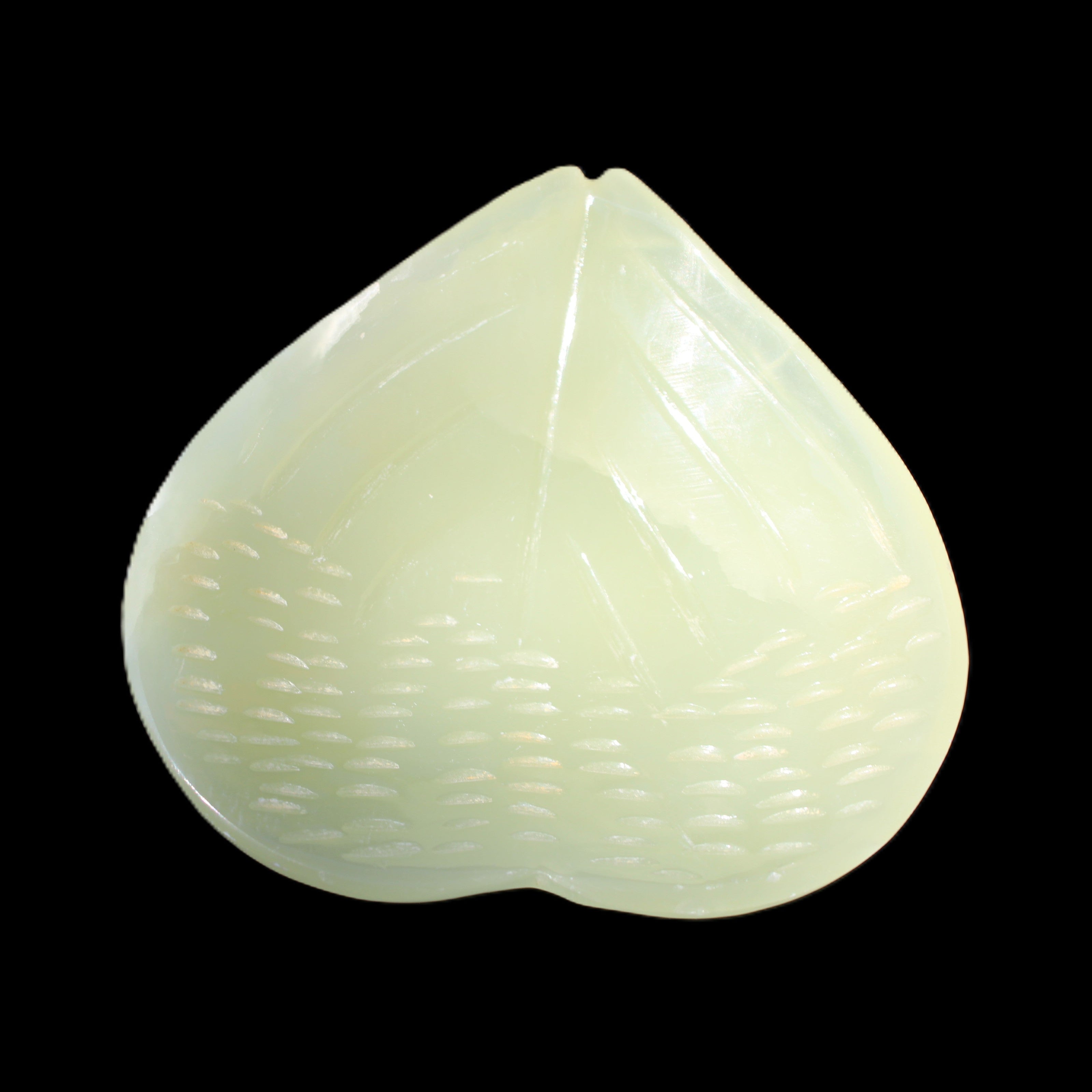 Afghan Jade hand-carved heart-shaped dish 110*114*30mm 283g in sunlight - Rocks and Things Store