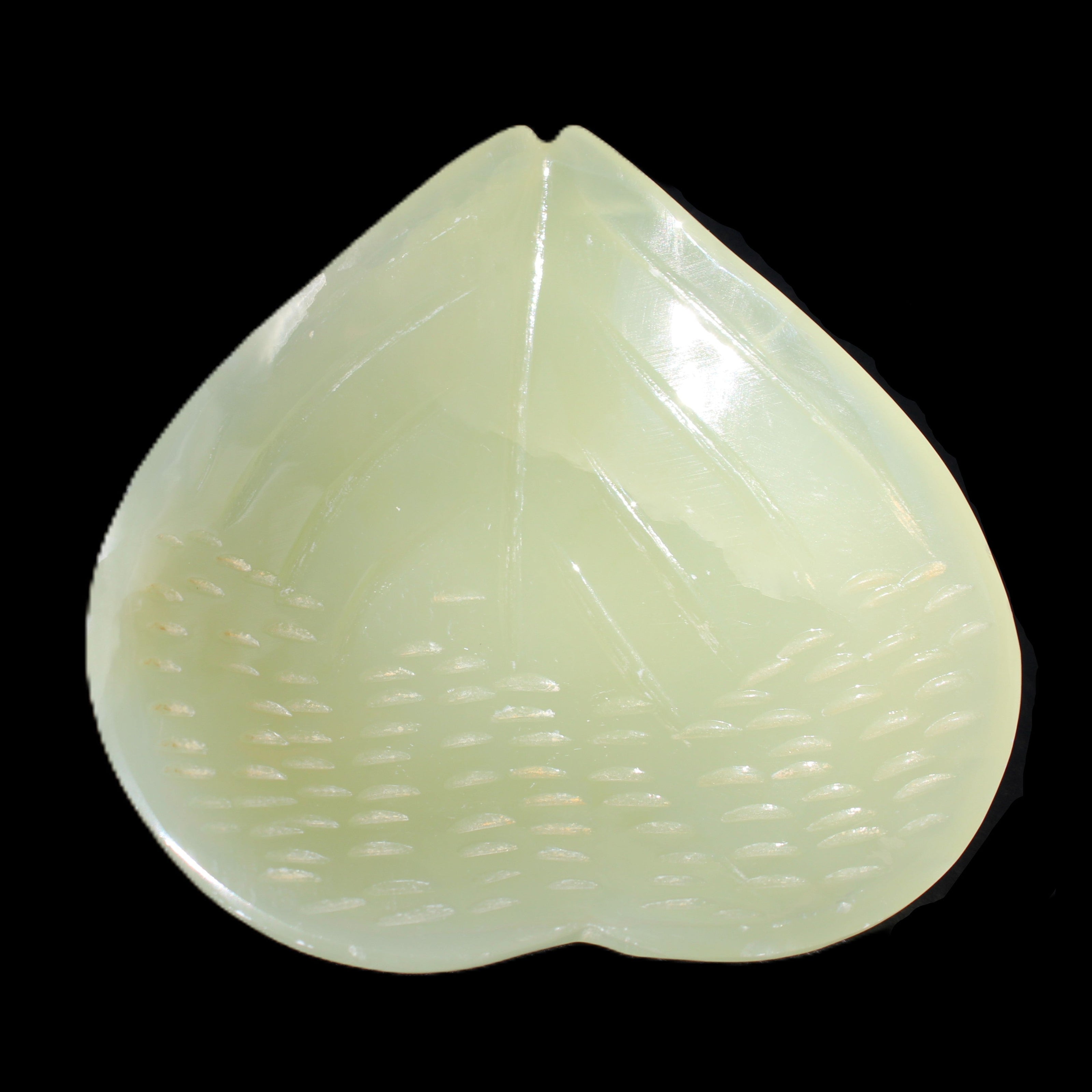 Afghan Jade hand-carved heart-shaped dish 110*114*30mm 283g in sunlight - Rocks and Things Store