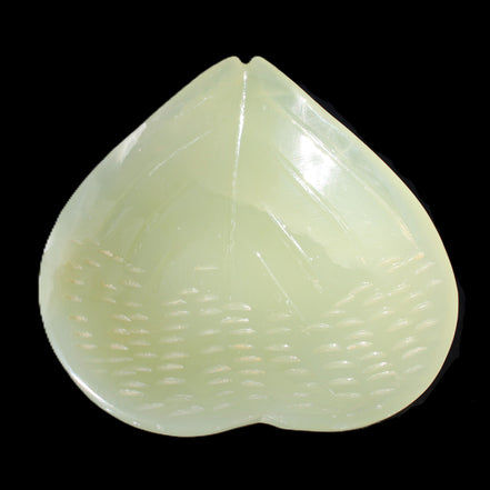 Afghan Jade hand-carved heart-shaped dish 110*114*30mm 283g in sunlight - Rocks and Things Store