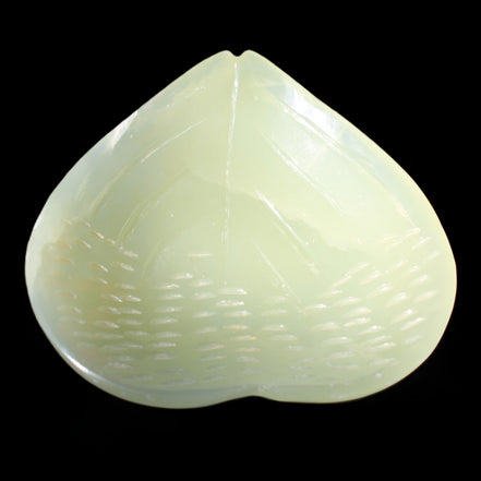 Afghan Jade hand-carved heart-shaped dish 110*114*30mm 283g in sunlight - Rocks and Things Store