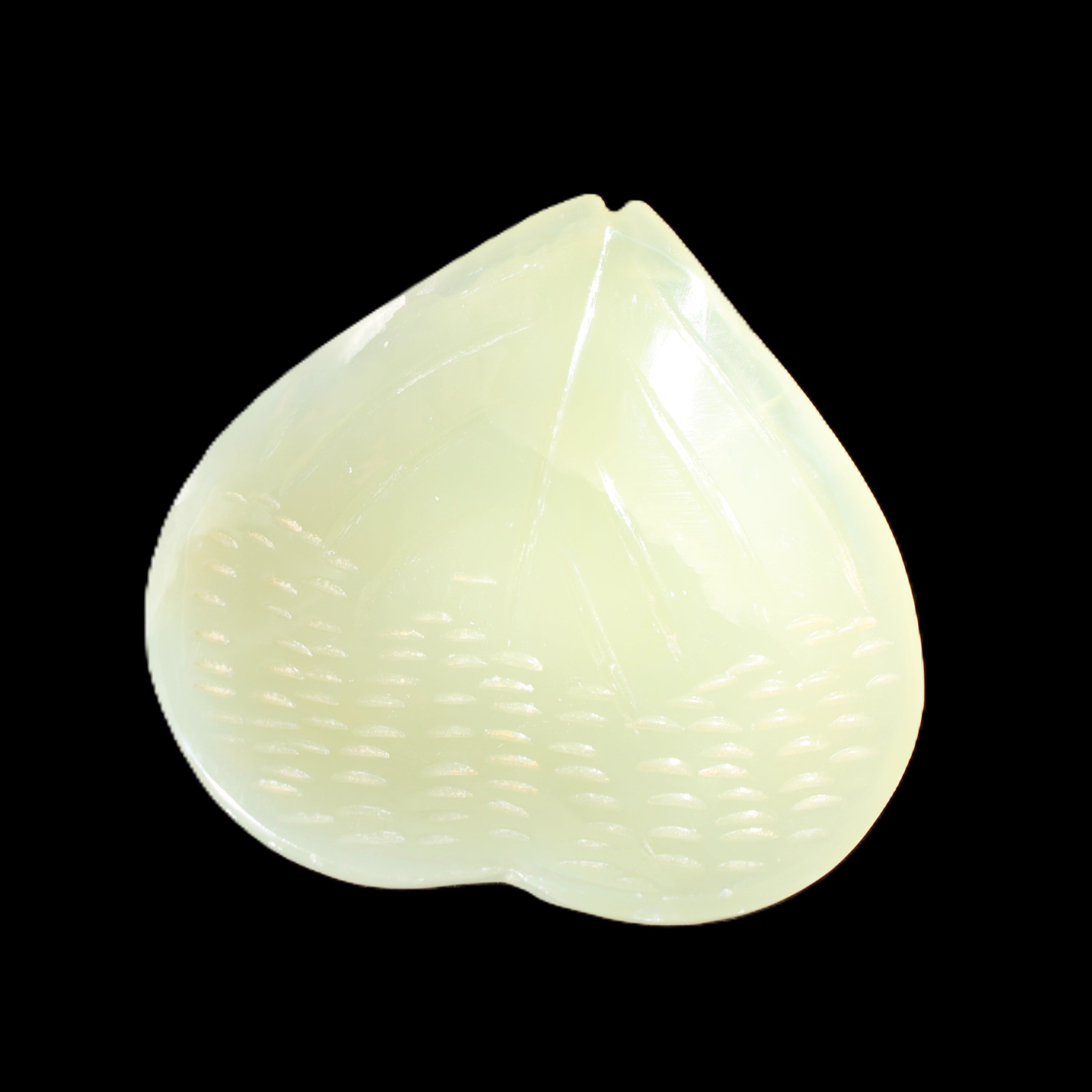 Afghan Jade hand-carved heart-shaped dish 110*114*30mm 283g in sunlight - Rocks and Things Store