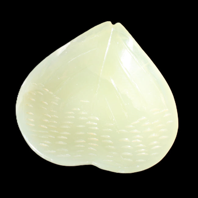Afghan Jade hand-carved heart-shaped dish 110*114*30mm 283g in sunlight - Rocks and Things Store