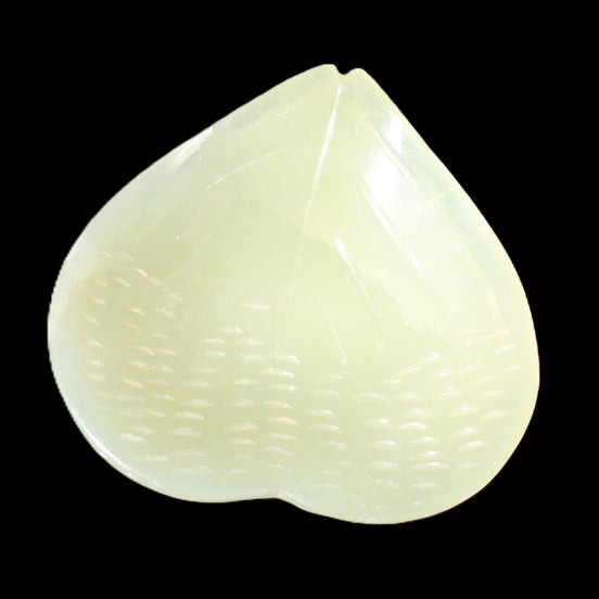 Afghan Jade hand-carved heart-shaped dish 110*114*30mm 283g in sunlight - Rocks and Things Store