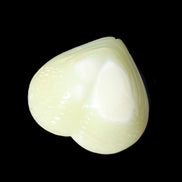 Afghan Jade hand-carved heart-shaped dish 110*114*30mm 283g in sunlight - Rocks and Things Store