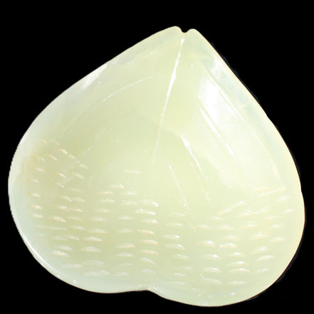 Afghan Jade hand-carved heart-shaped dish 110*114*30mm 283g in sunlight - Rocks and Things Store