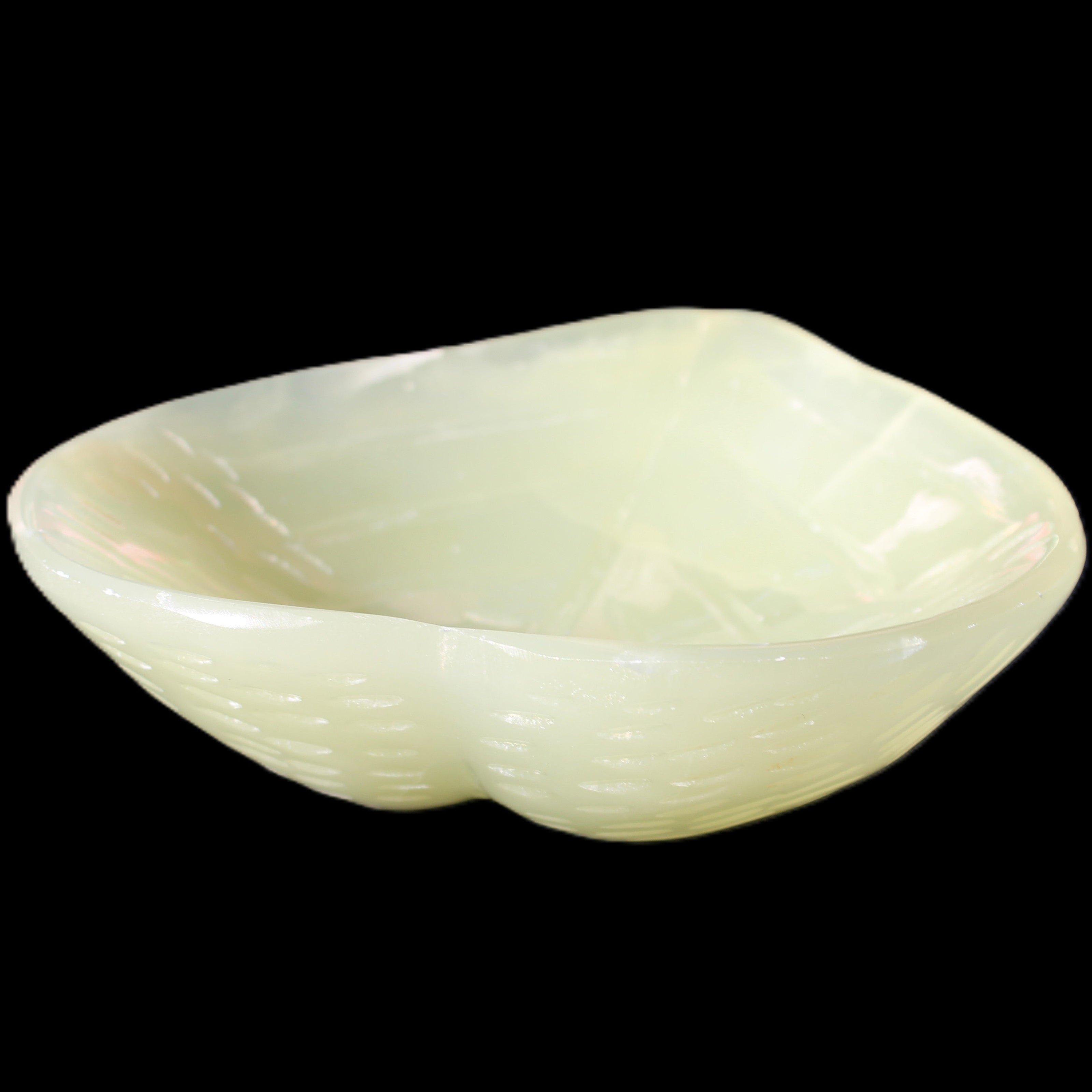 Afghan Jade hand-carved heart-shaped dish 110*114*30mm 283g in sunlight - Rocks and Things Store