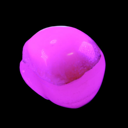 Mangano Calcite skull 38*55*48mm 167g in UV light - Rocks and Things Store