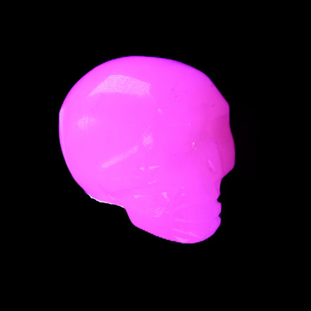 Mangano Calcite skull 30*42*35mm 83g in UV light - Rocks and Things Store
