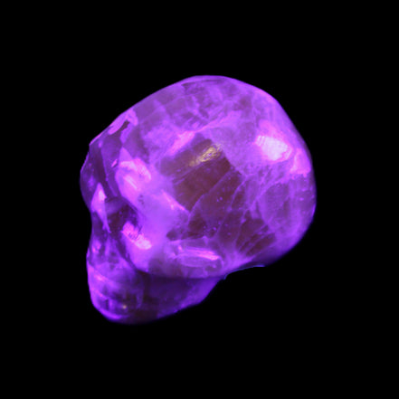 Honey Calcite skull from Pakistan 25*34*33mm 67g in UV light - Rocks and Things Store