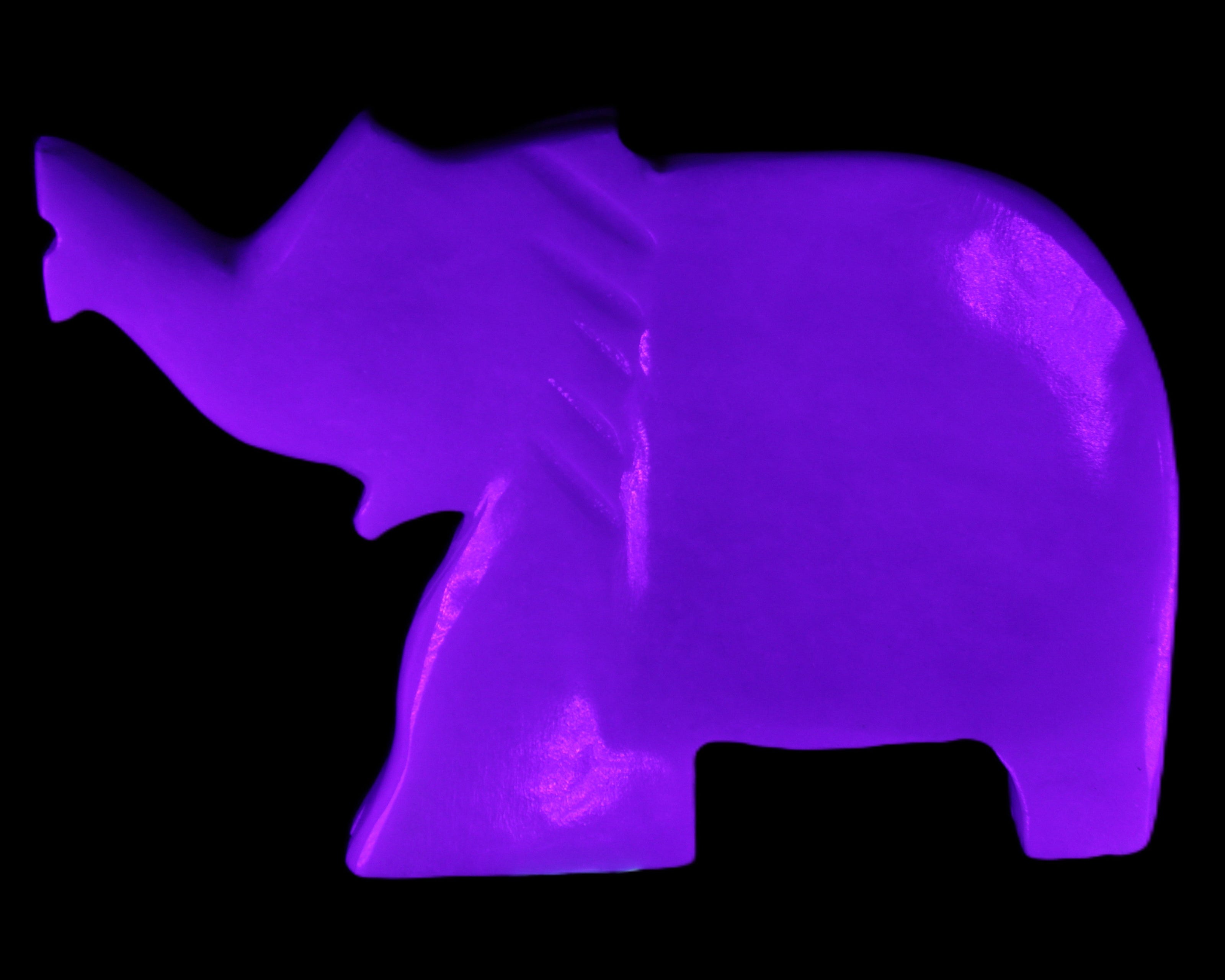 White Jade hand-carved Fish platter 146*103*21mm 500g in UV light - Rocks and Things Store