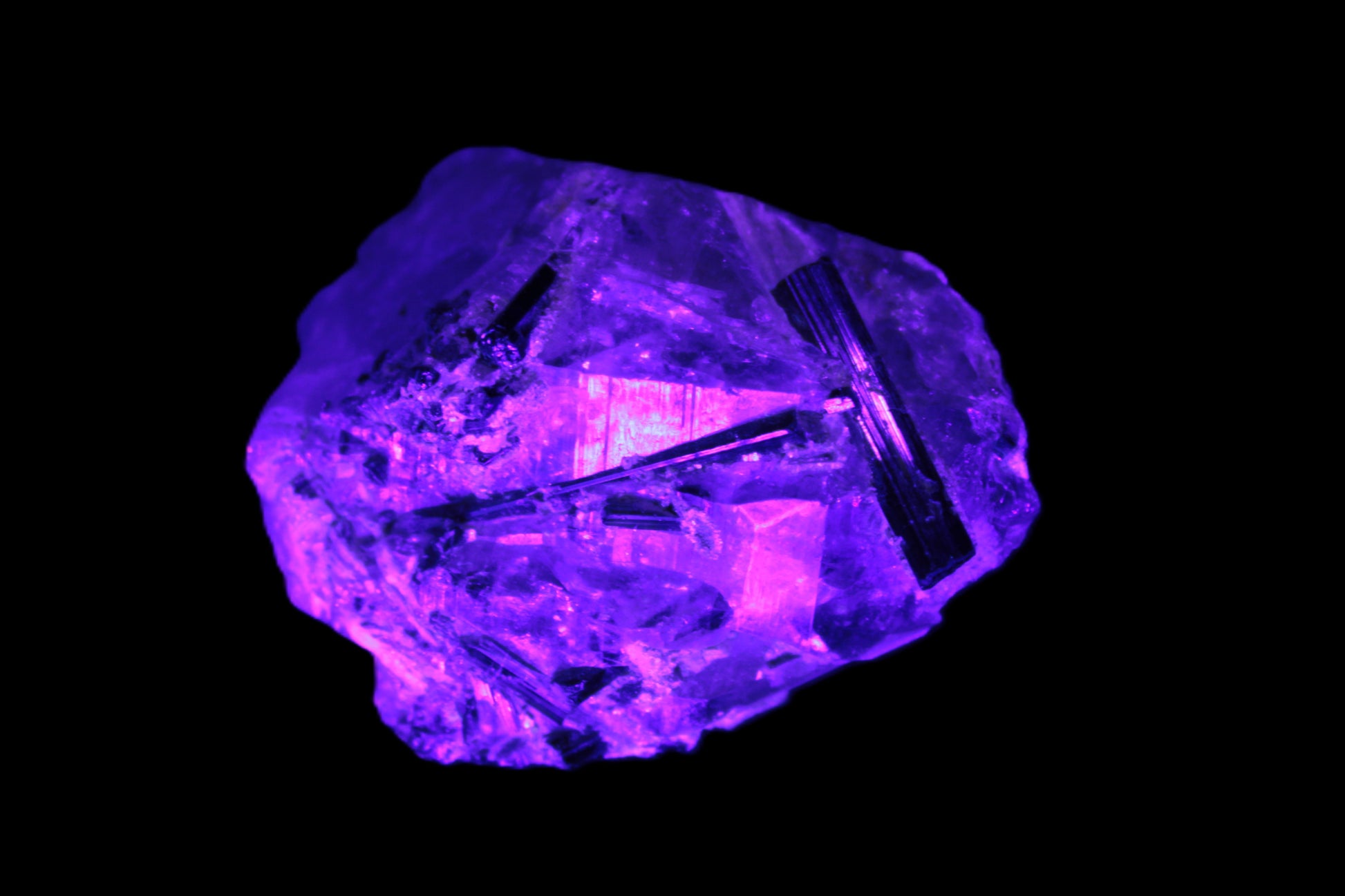 Green Tourmaline crystals on Clear Quartz from Skardu in UV light