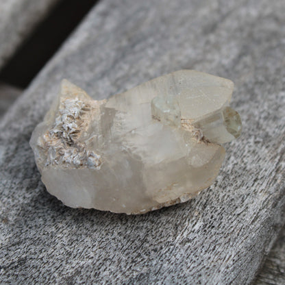 Terminated Aquamarine crystal pair in twinned Quartz crystal 57.6ct 11.5g