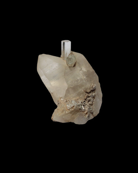 Terminated Aquamarine crystal pair in twinned Quartz crystal 57.6ct 11.5g - Rocks and Things Store