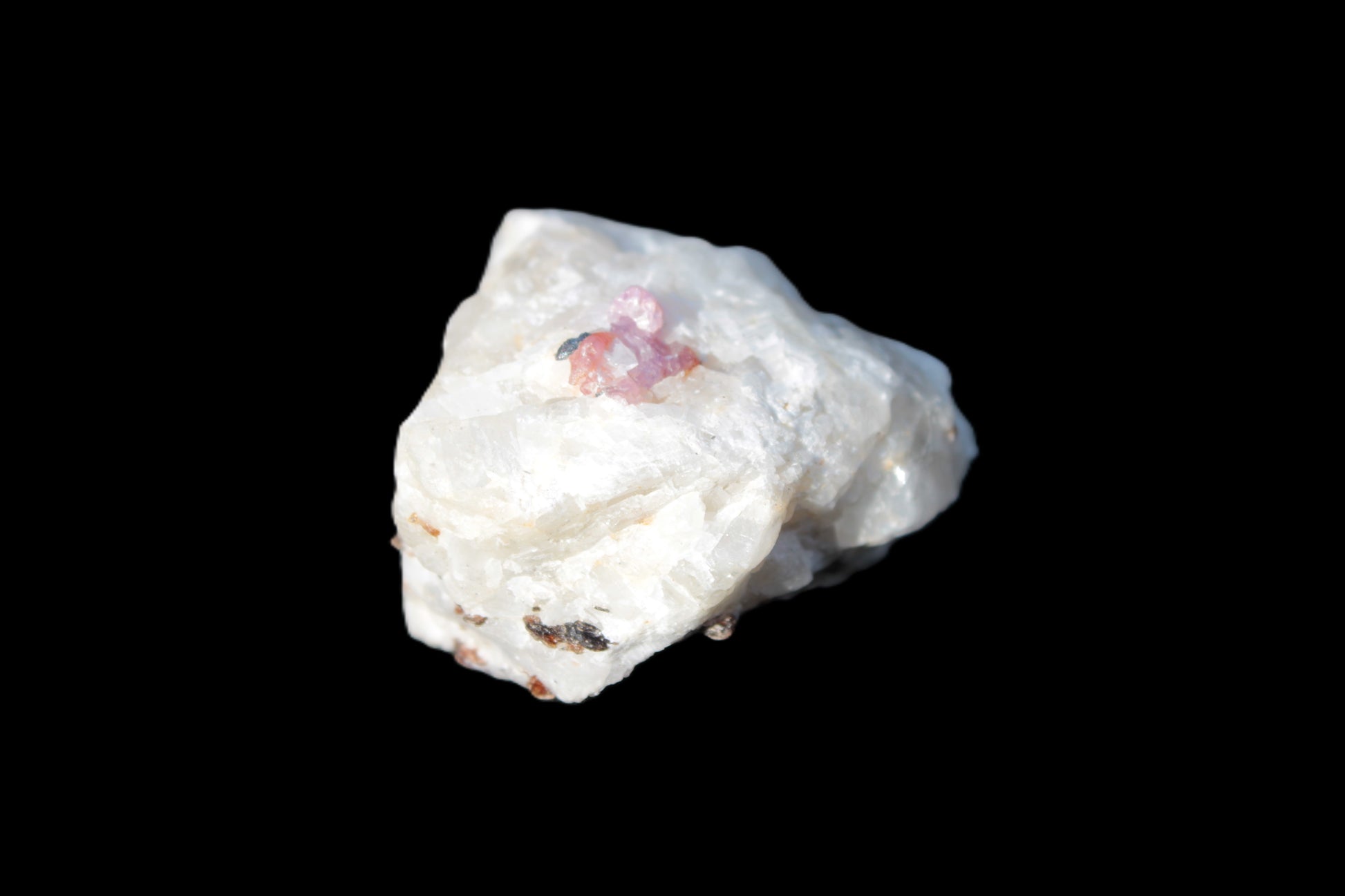 Ruby UV reactive with Phlogopite in Marble/Dolomite matrix 398.9ct 79.8g Rocks and Things