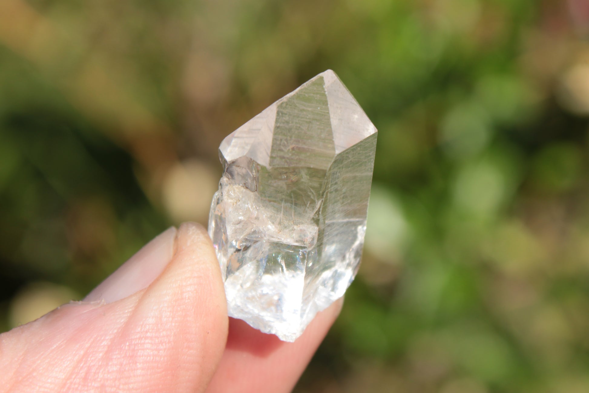 Quartz rainbow imprint crystal from Skardu, Pakistan 45ct 9g Rocks and Things