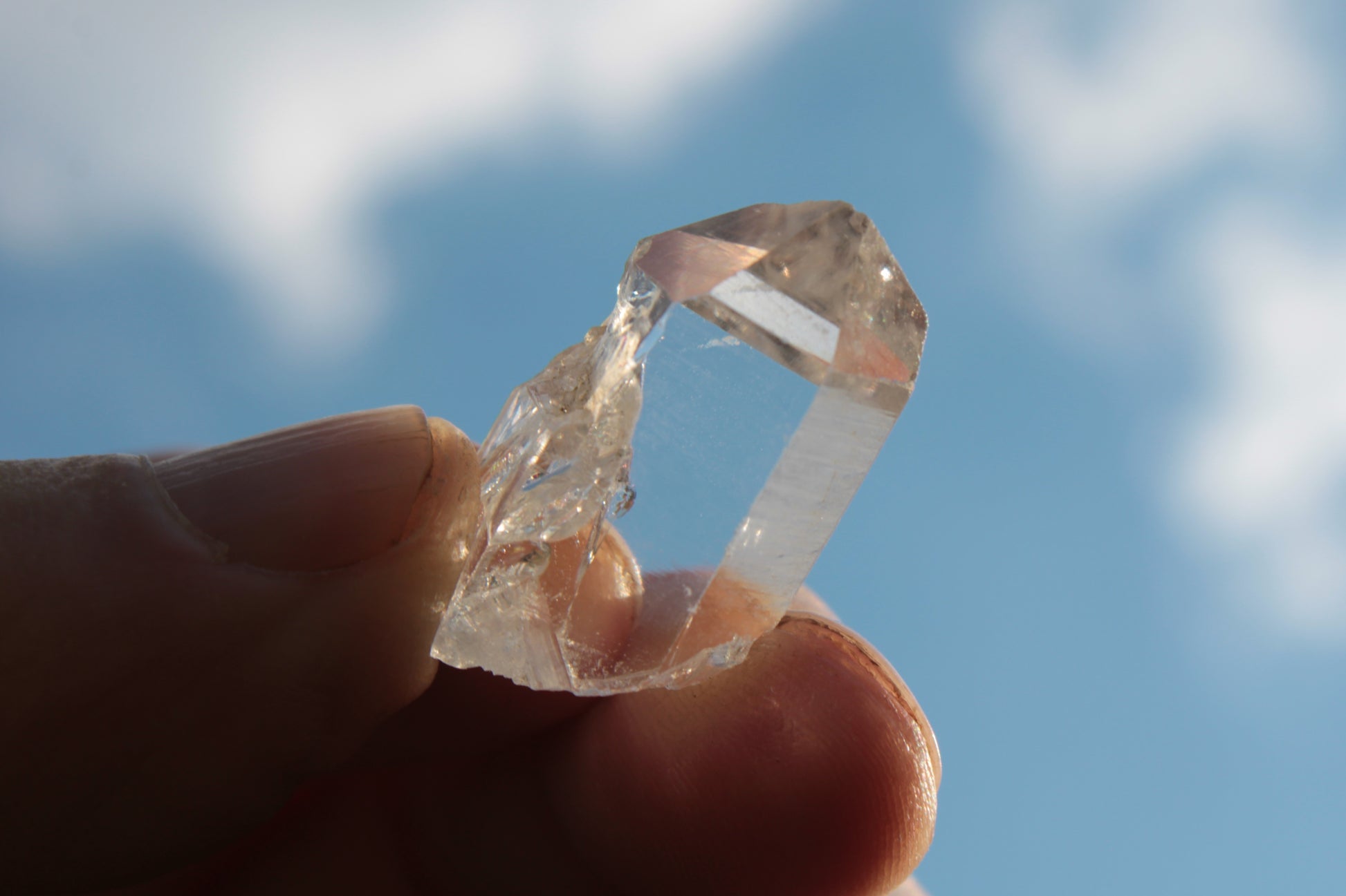 Quartz rainbow imprint crystal from Skardu, Pakistan 45ct 9g Rocks and Things