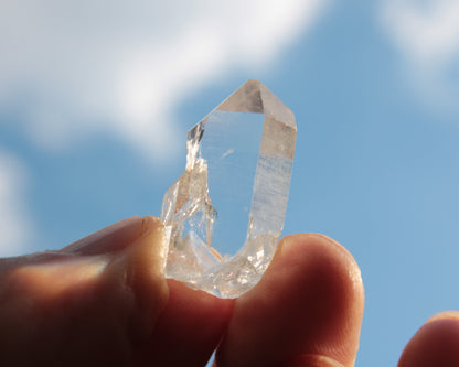 Quartz rainbow imprint crystal from Skardu, Pakistan 45ct 9g Rocks and Things