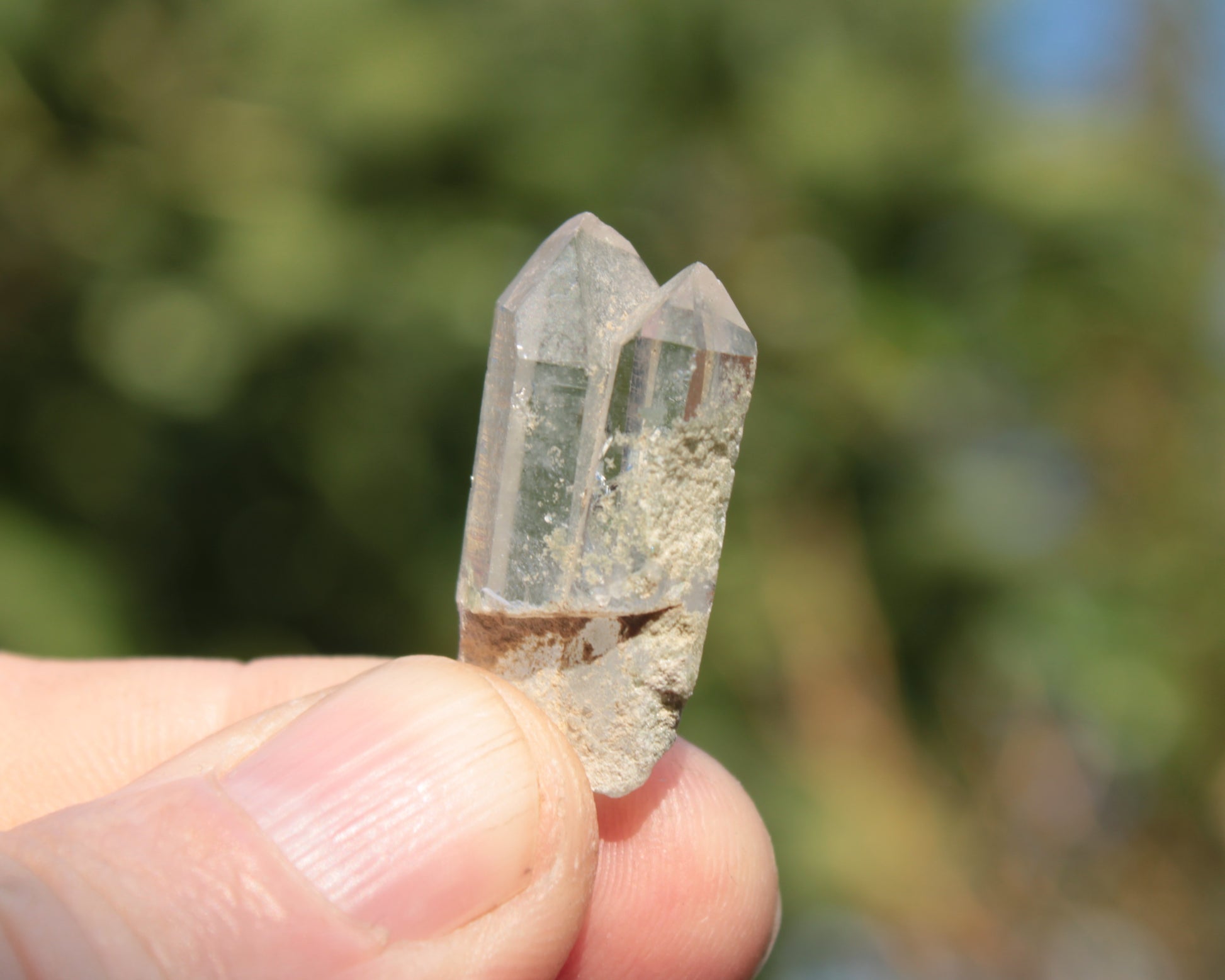 Non-identical Twinned Quartz, paired Yin Yang and Imprinted with Chlorite from Skardu 4.4g Rocks and Things