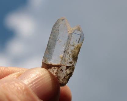 Non-identical Twinned Quartz, paired Yin Yang and Imprinted with Chlorite from Skardu 4.4g Rocks and Things