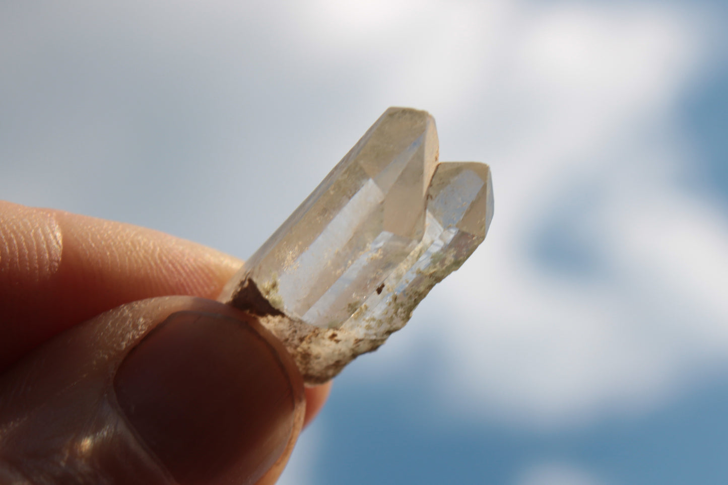 Non-identical Twinned Quartz, paired Yin Yang and Imprinted with Chlorite from Skardu 4.4g Rocks and Things