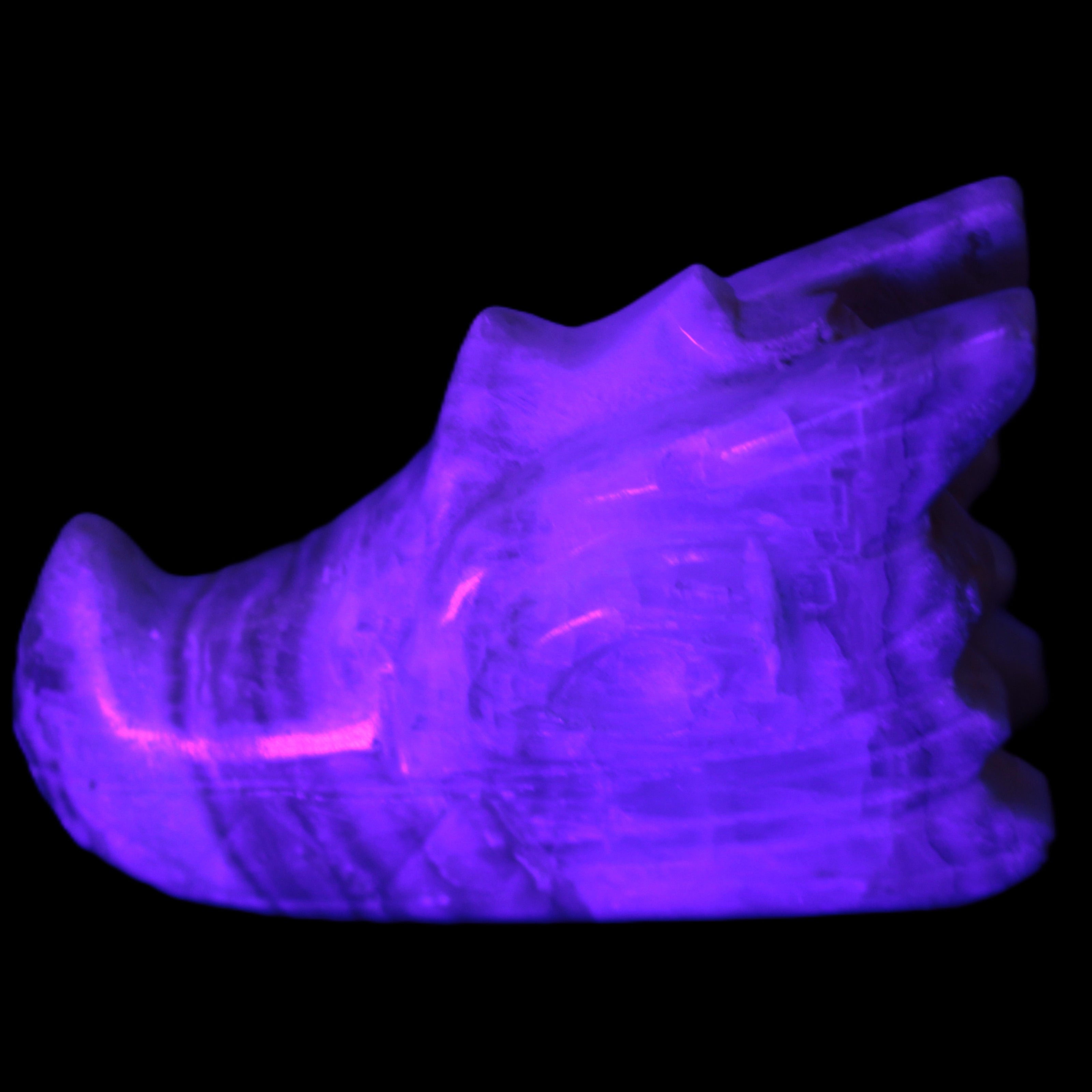 Caribbean Calcite hand-carved dragon's head 221.7g