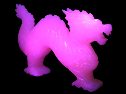 Mangano Calcite hand-carved Dragon 952g Rocks and Things