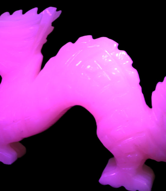 Mangano Calcite hand-carved Dragon 907g Rocks and Things